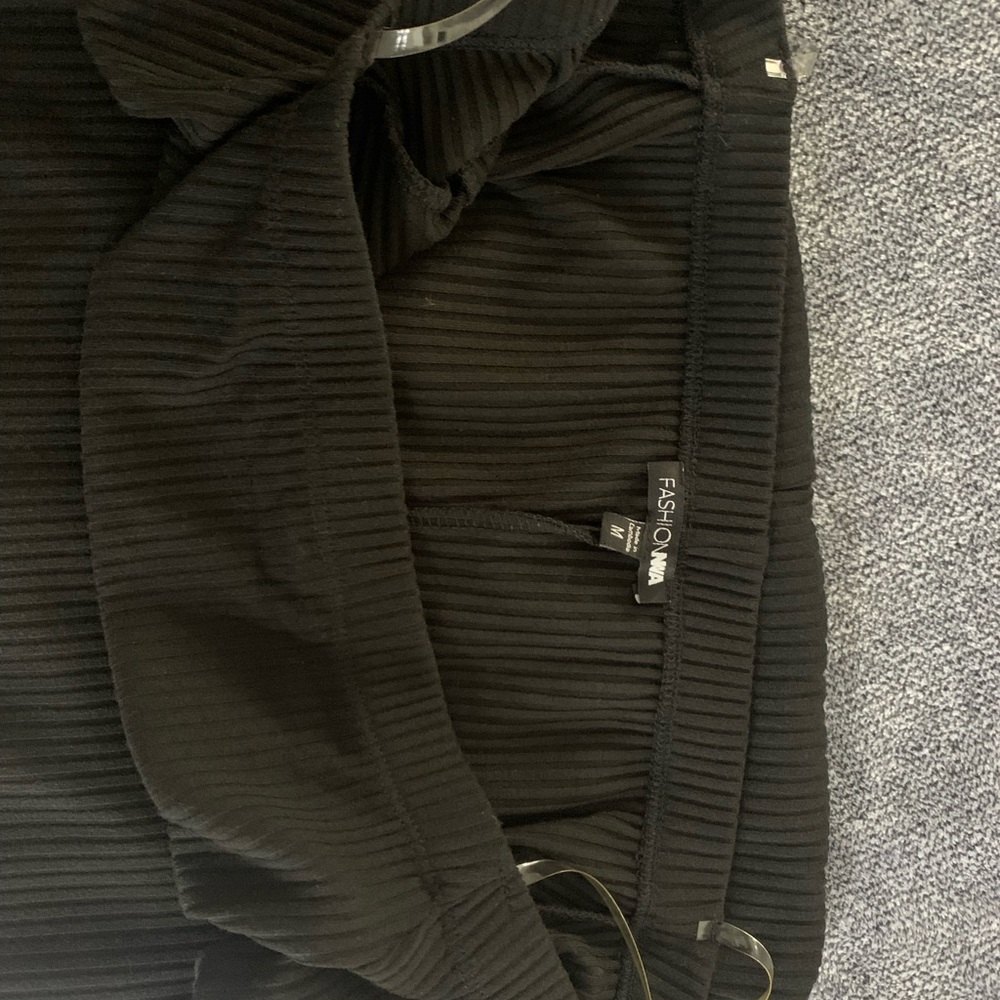 Vestido negro manga larga